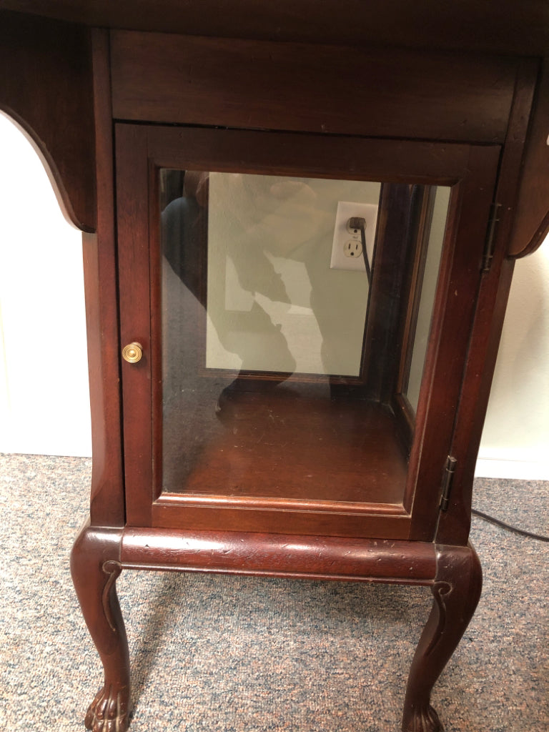 Round End Table