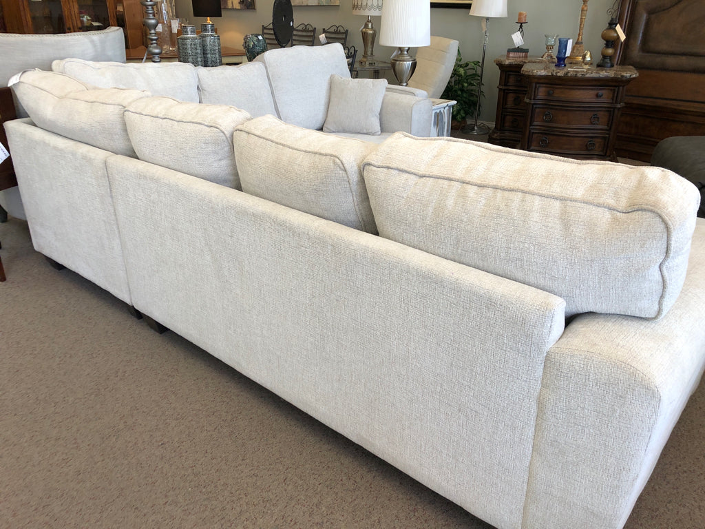 L-Shaped Sectional