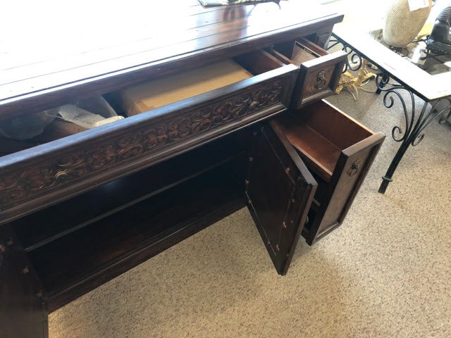 Media console