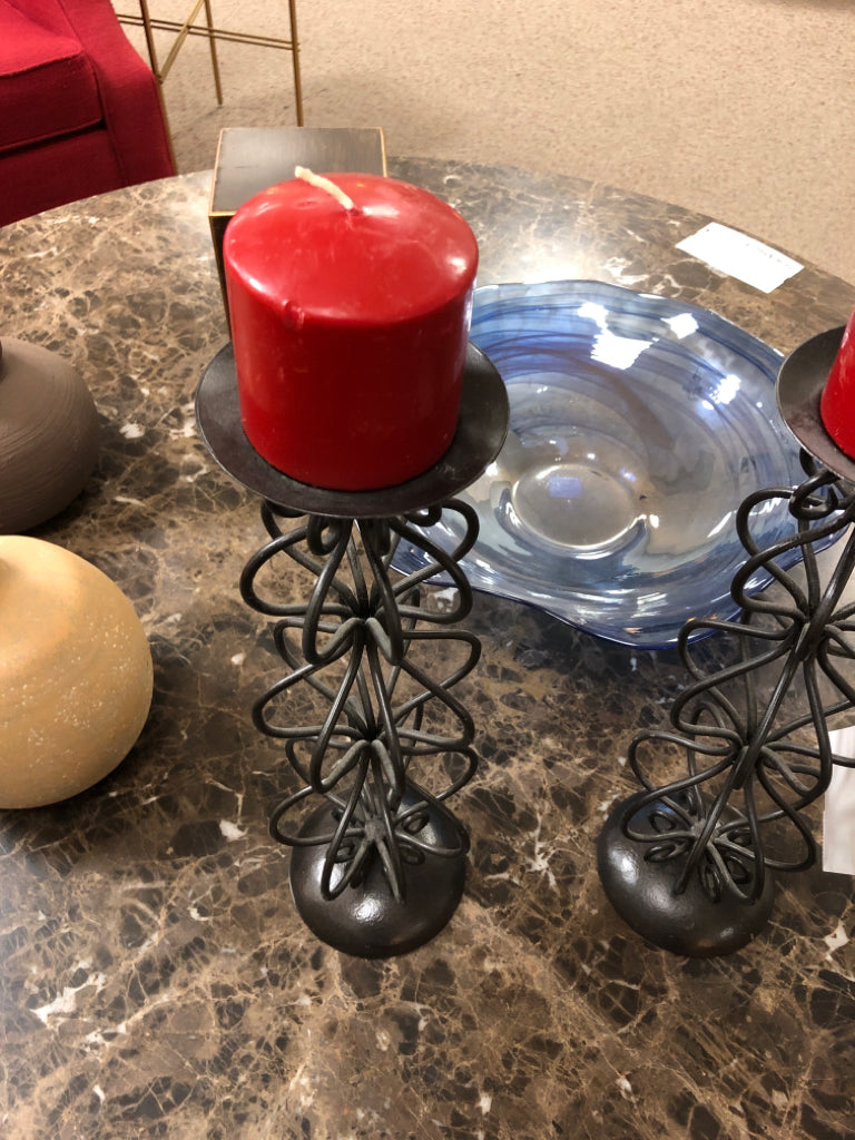 Twisted Iron Candle Holder with Red Candles (set of 2)