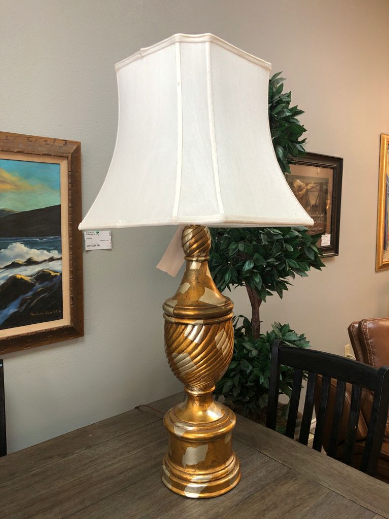 Table Lamp (shade damaged)
