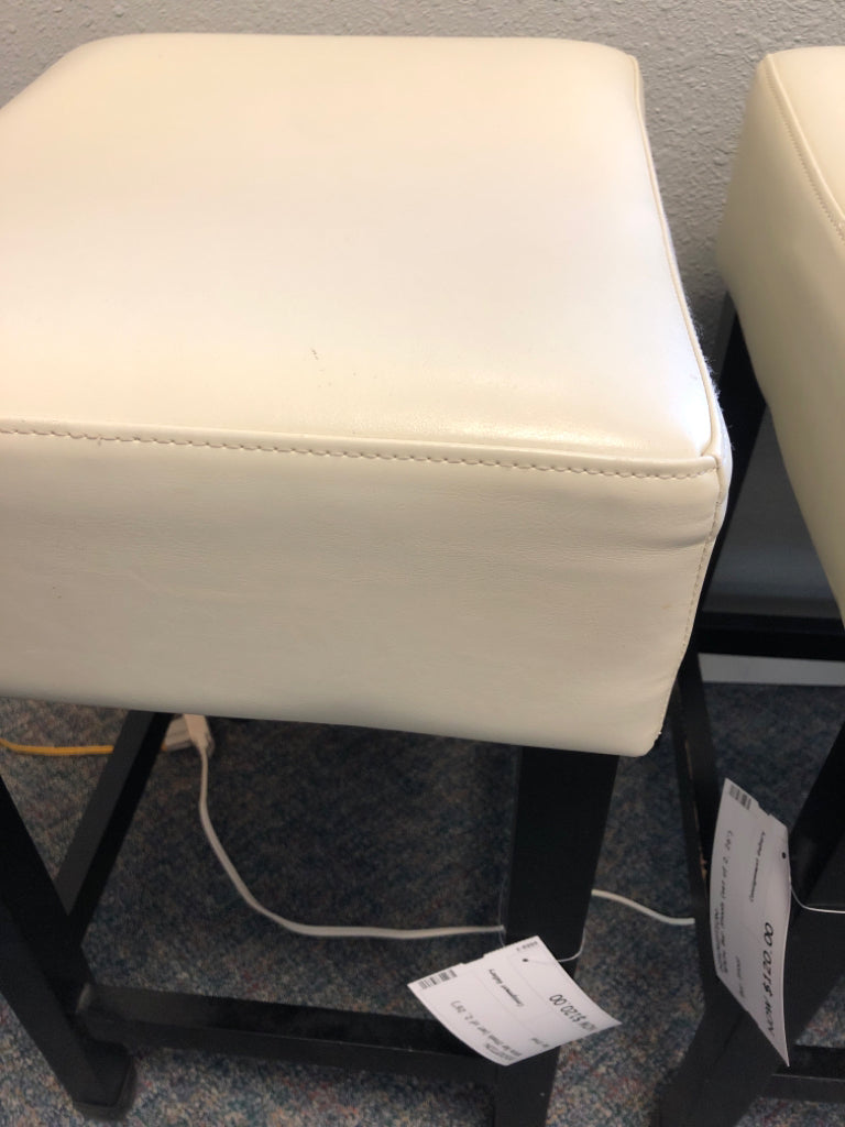 White Bar Stools (set of 2, 26")