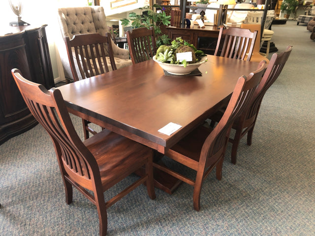 Table w/6 Chairs