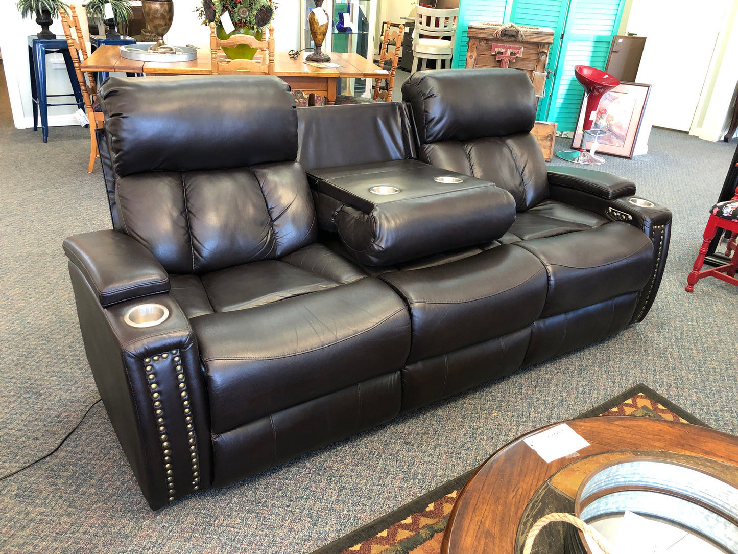 Double Recliner w/Console