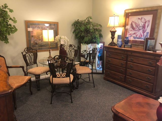 Tour of the Store