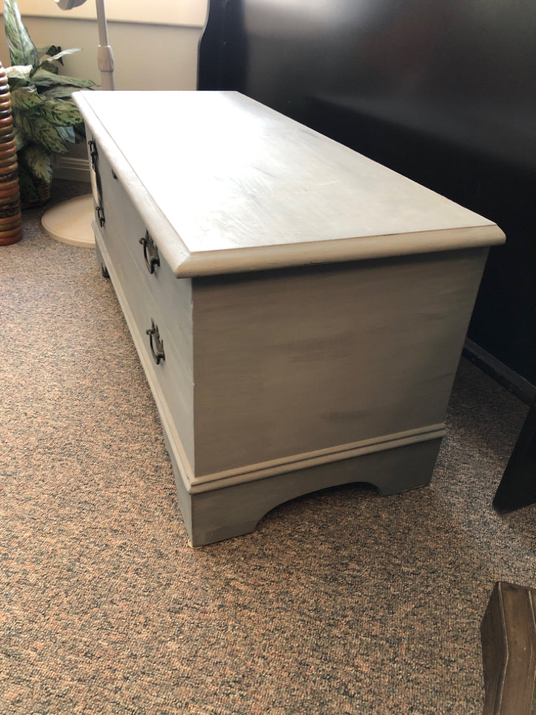 Lane Cedar Chest