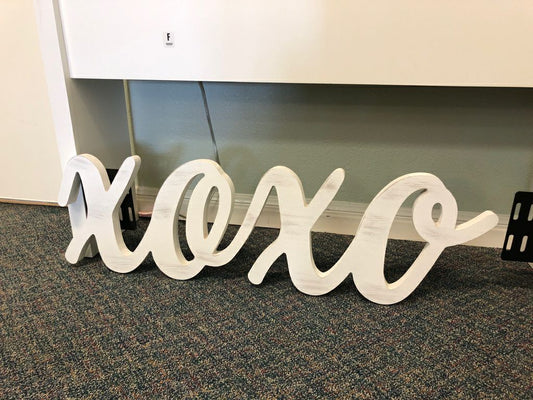 "XOXO" Sign