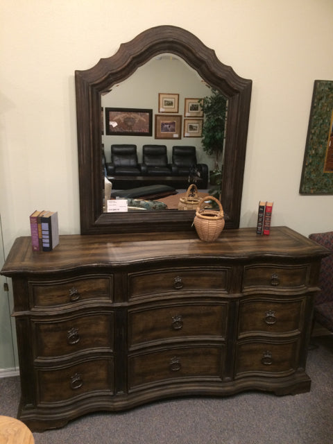 Dresser & Mirror from Haverty's