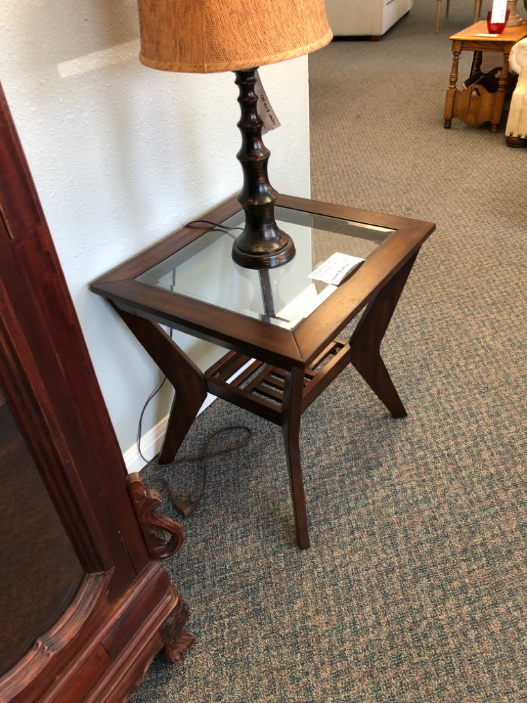 End Table w/Glass Inserts
