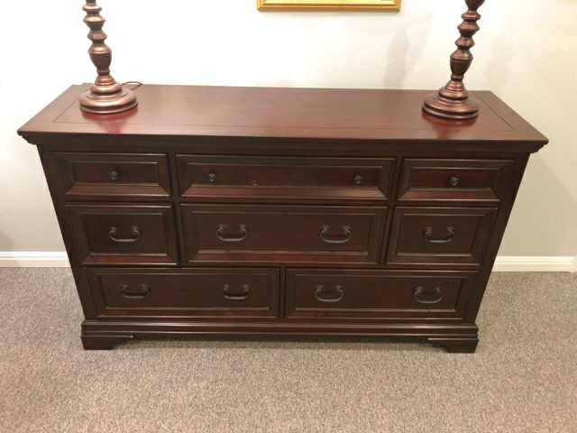 Dresser from Haverty's