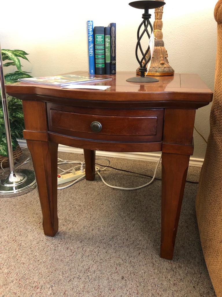 End Table (2 available)