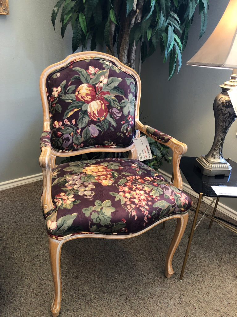 Chair (2 available)