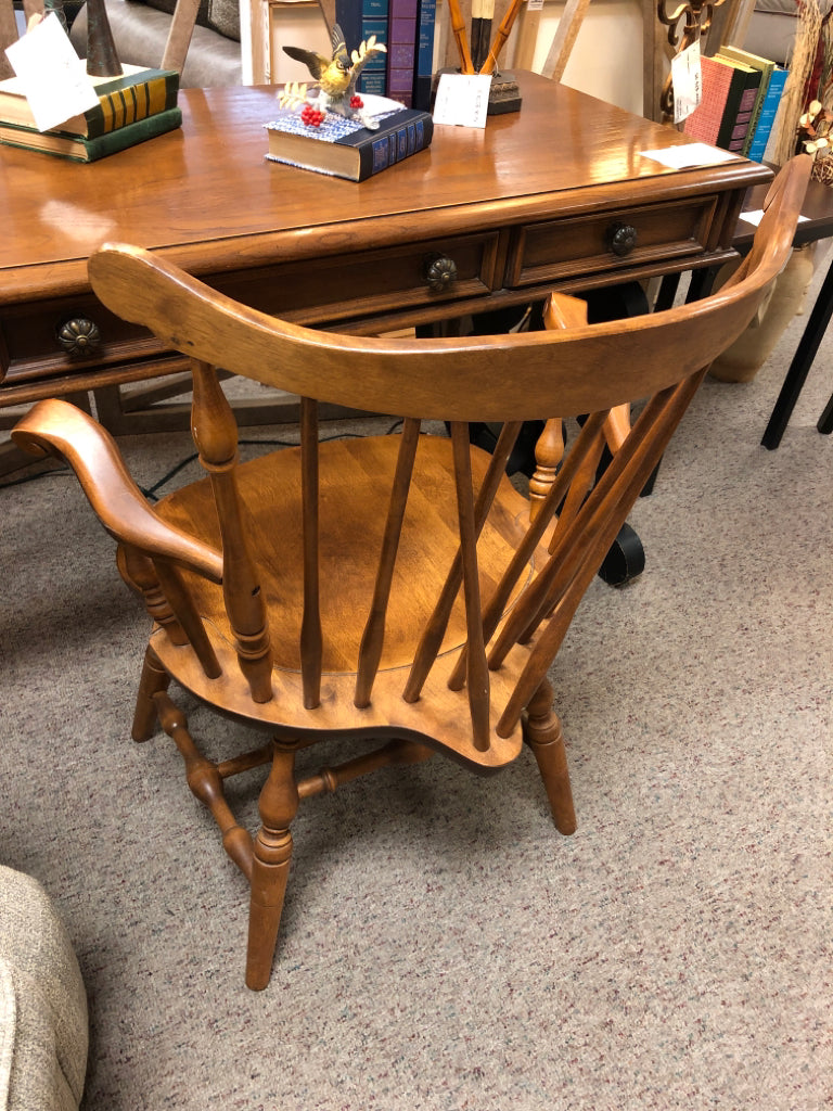 Captain's Chair