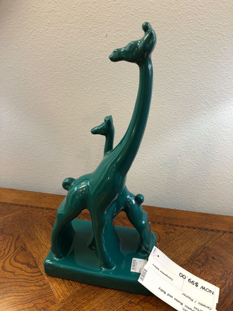 Jade Ceramic of Moma and Baby Giraffes