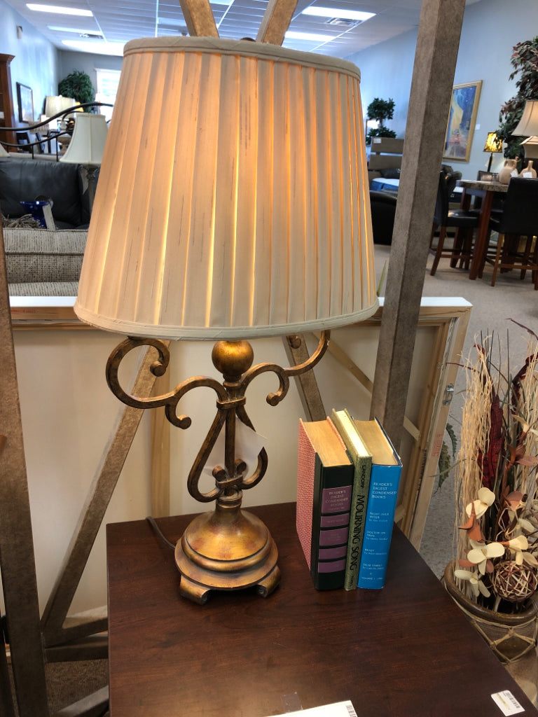 Metal Lamp