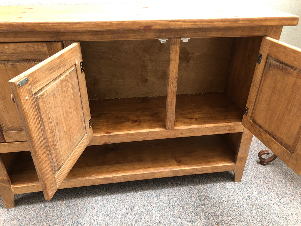 3-Door Sideboard