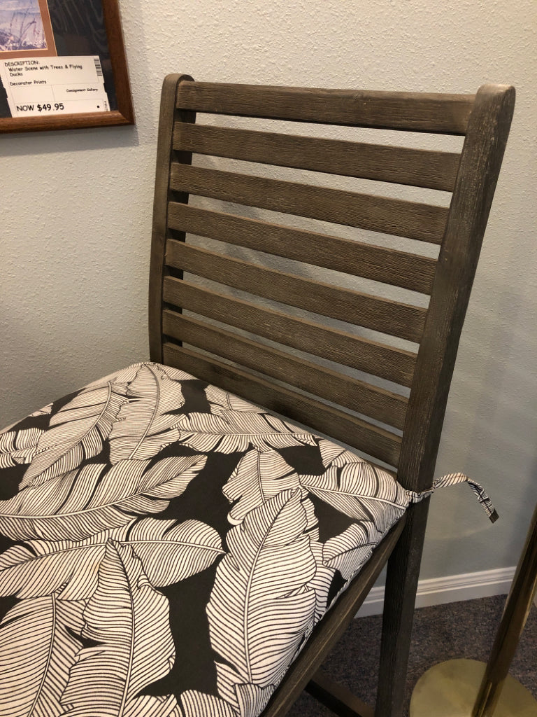 Bistro Table w/2 Stools