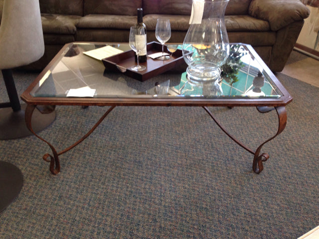 Metal End Table w/ Glass Top has coffee & sofa table to match