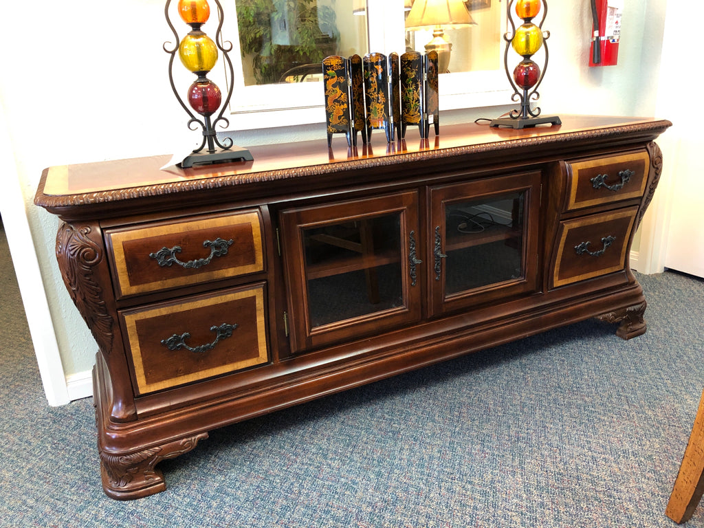 Media console