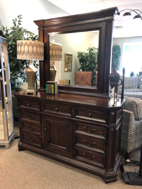 Dresser & Mirror