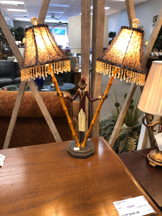Monkey between 2 Lamps