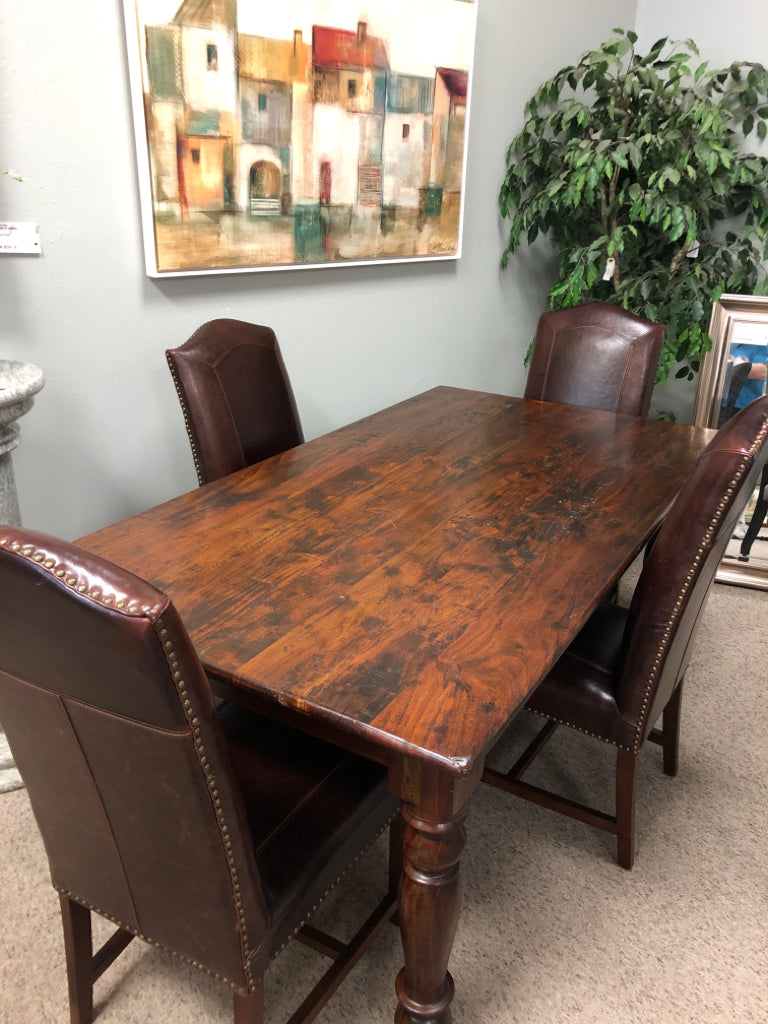 Table & Chairs