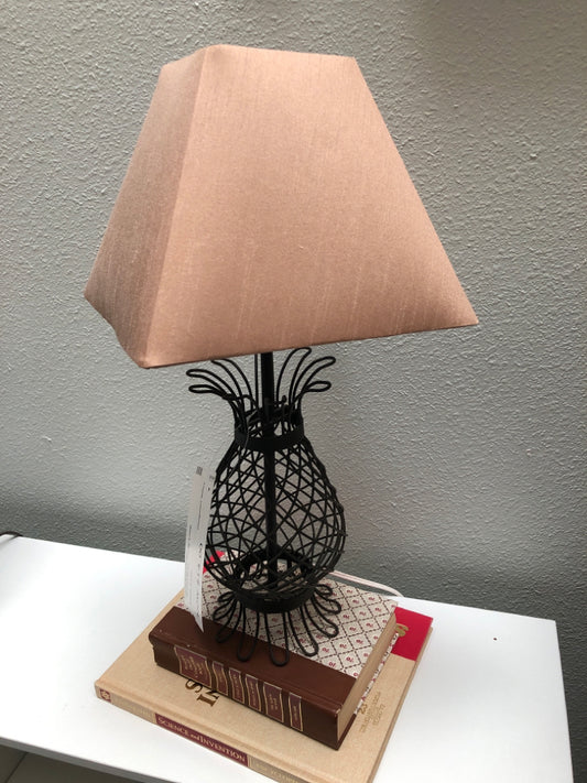 Metal Base Table Lamp