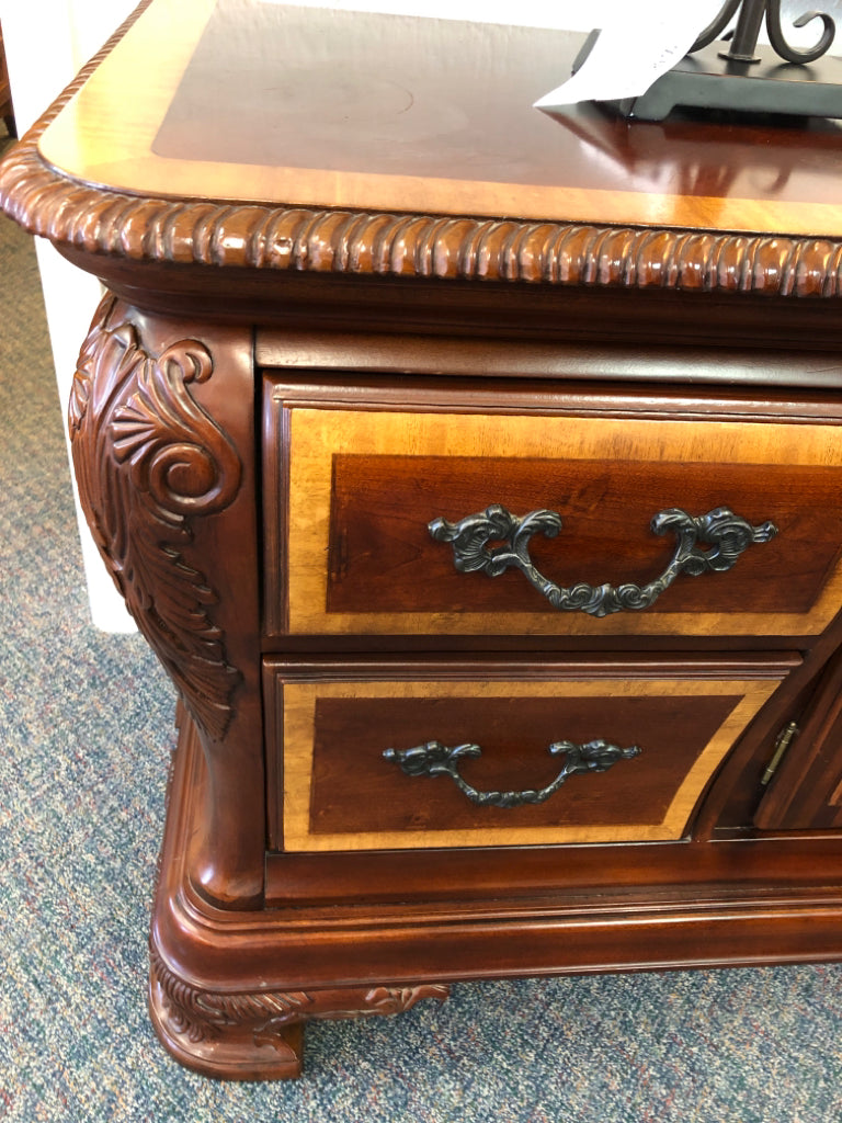 Media console