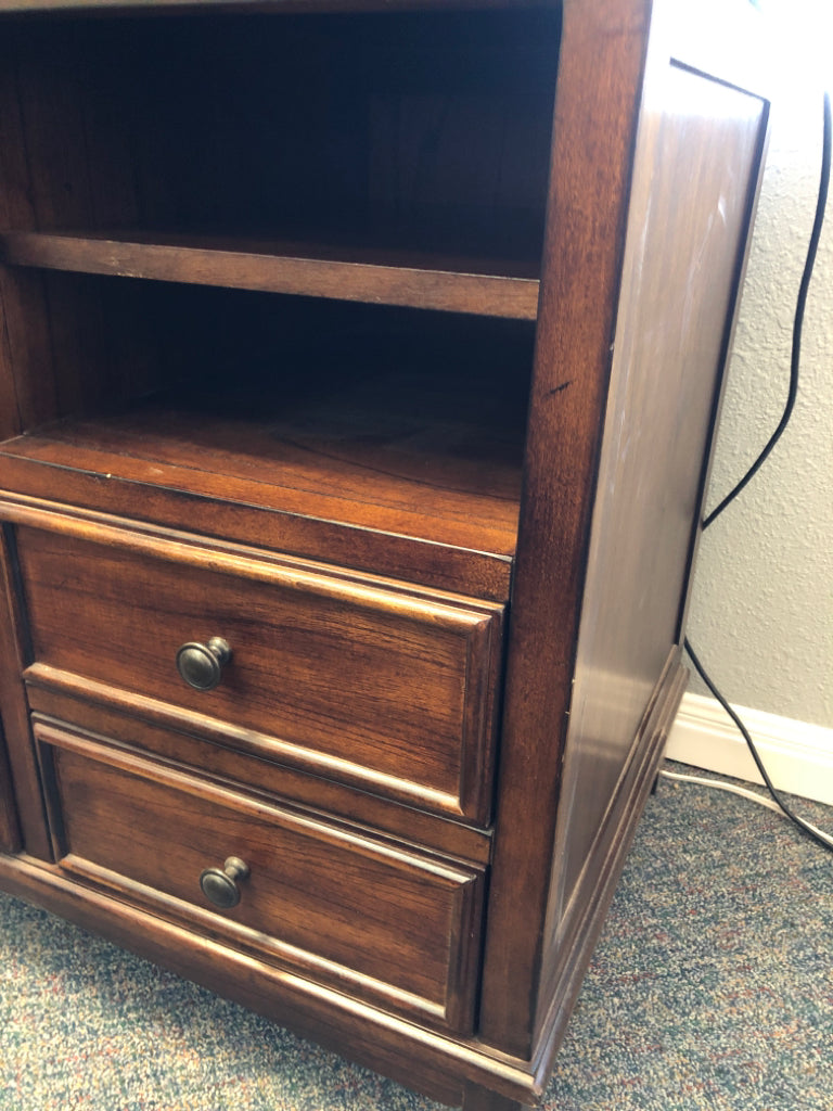 Media console