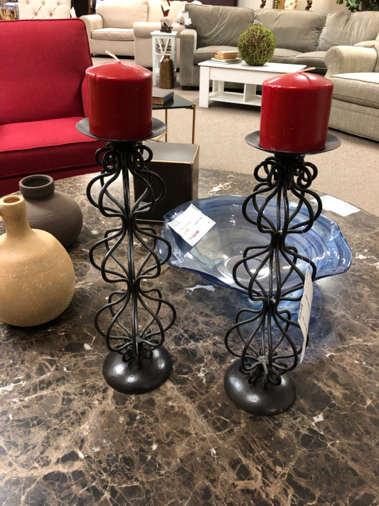 Twisted Iron Candle Holder with Red Candles (set of 2)