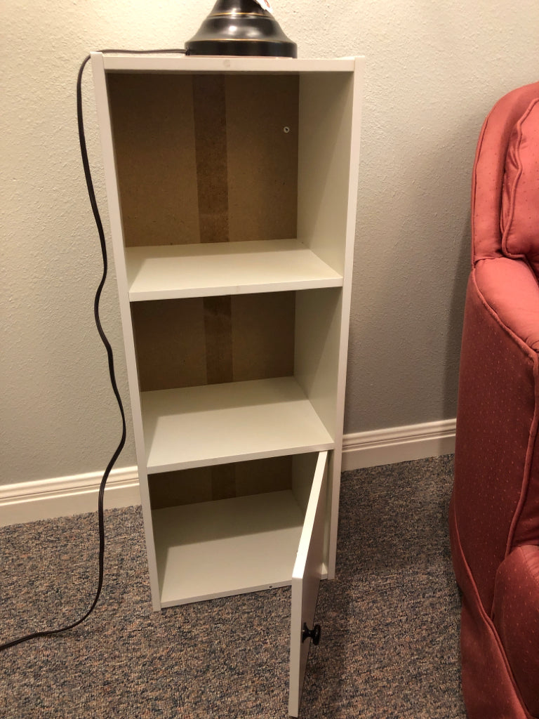 Cabinet w/Door