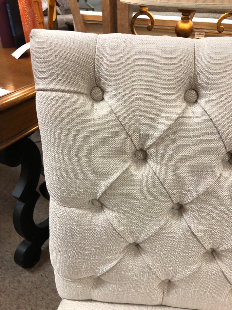 Straight Back Cloth Chair