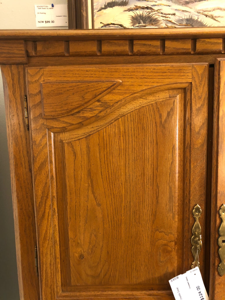 Clothes Armoire (Handle Issue)