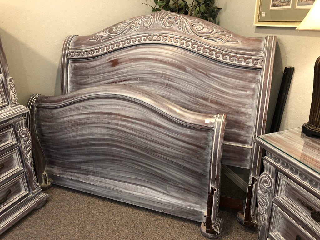 Queen Bedroom Suite
