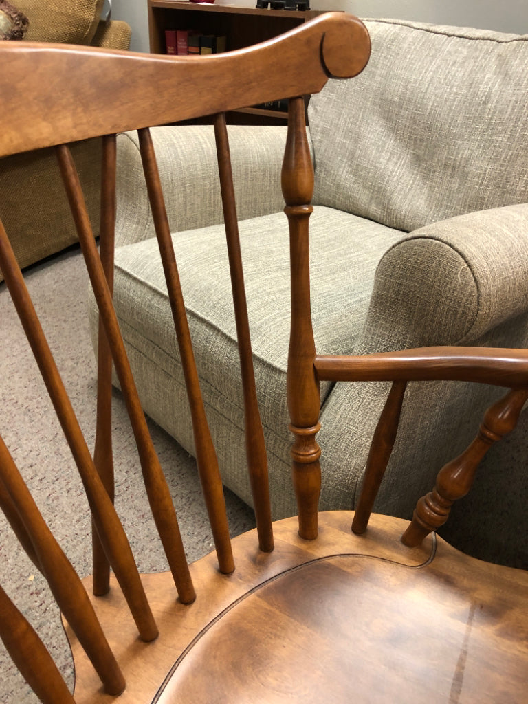 Captain's Chair