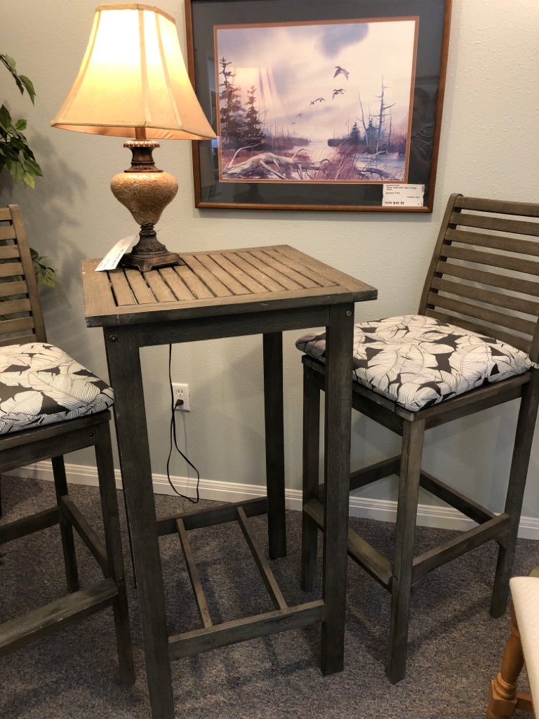 Bistro Table w/2 Stools