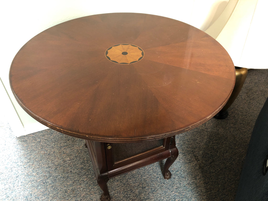 Round End Table