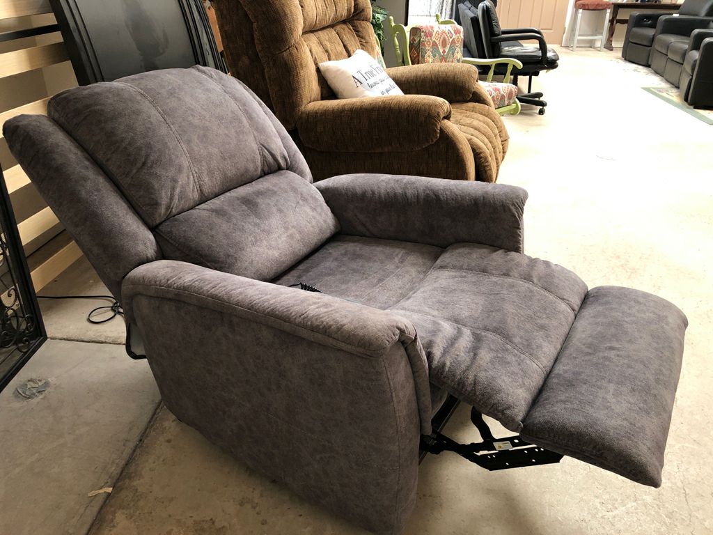 Gray Cloth Lift Chair