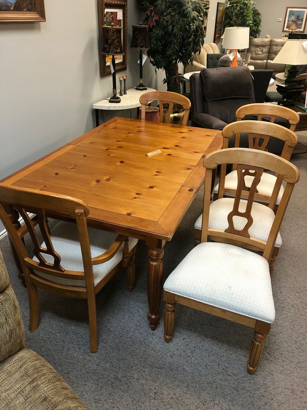 Table w/6 Chairs