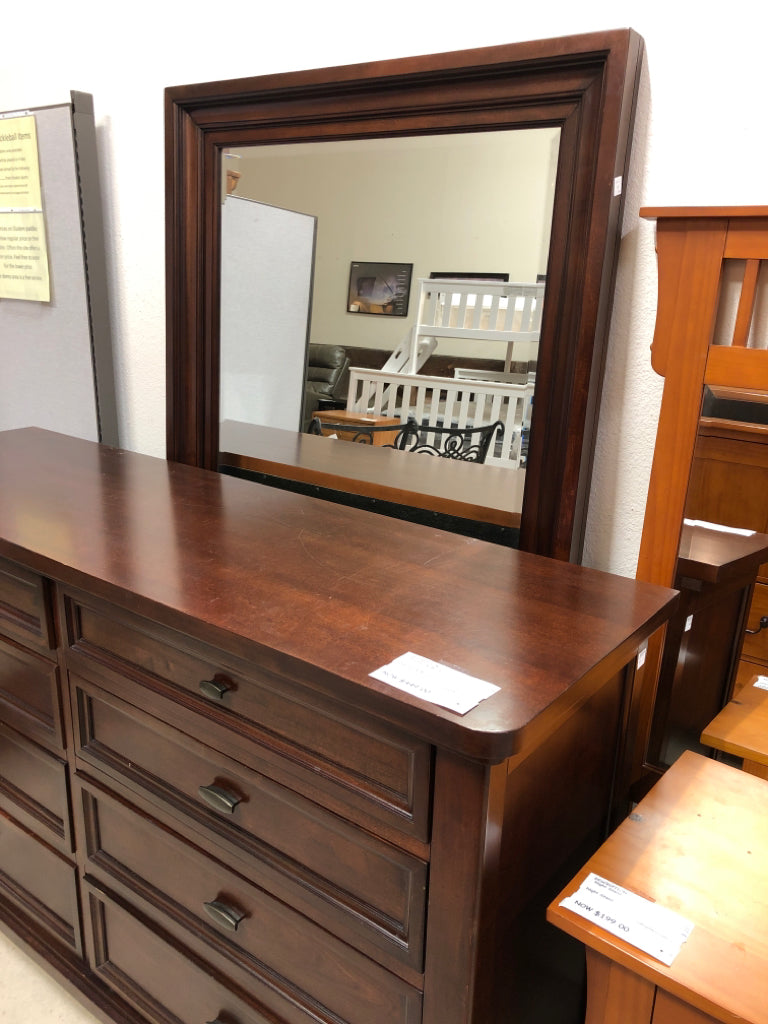 Dresser & Mirror