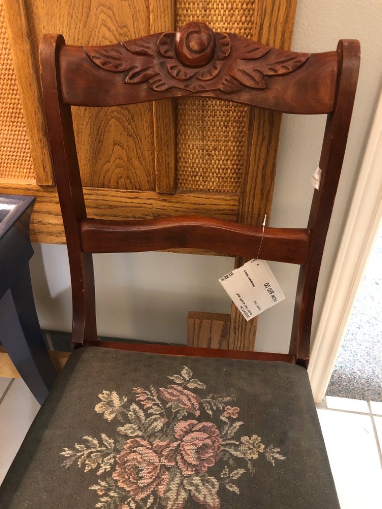 Accent Chair w/cloth seat
