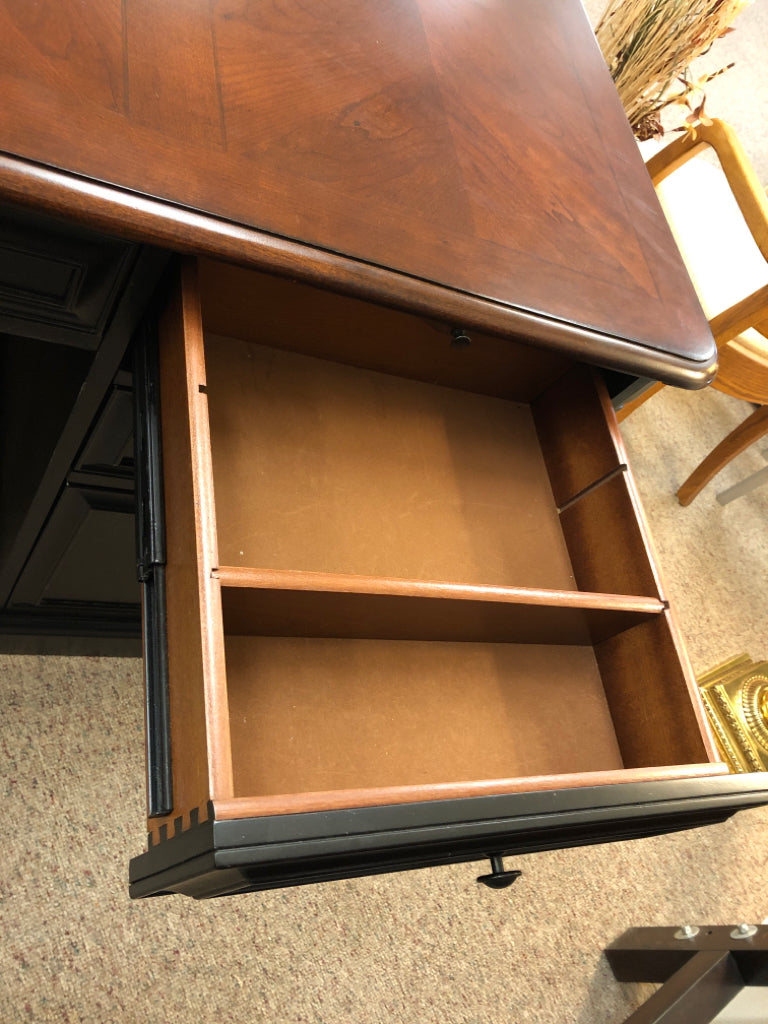 Executive Desk (from Haverty's)