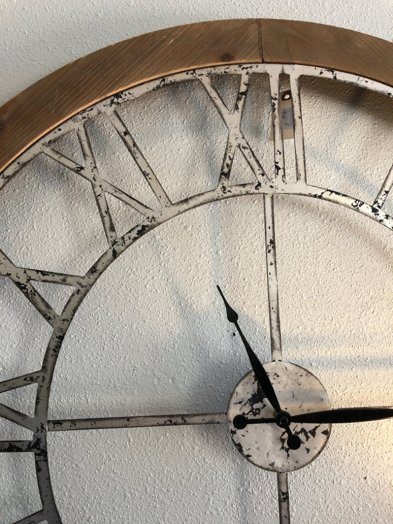 Large Round Wall Clock