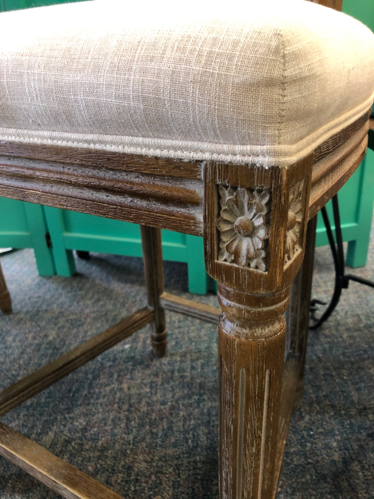 Bar Stool with Circular Back