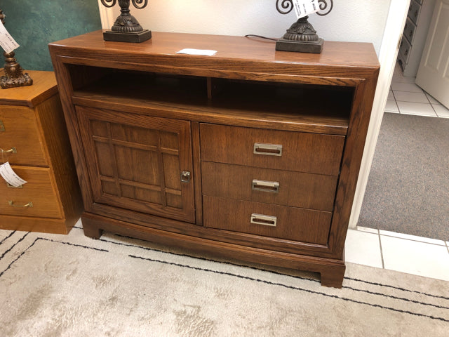Media console