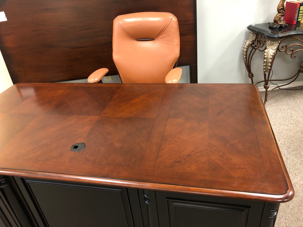 Executive Desk (from Haverty's)
