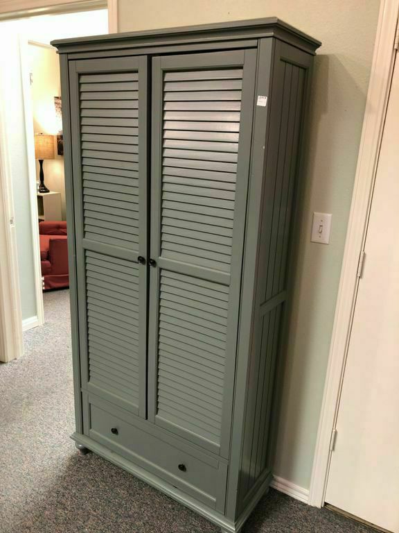 2-Door Cabinet