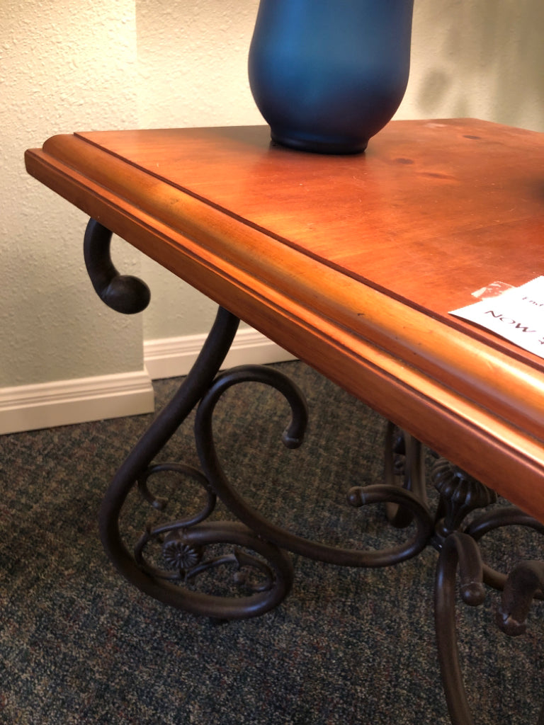 End Table w/Iron Legs