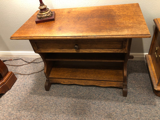 End Table w/Drawer