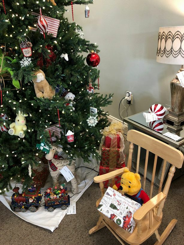 Christmas at Consignment Gallery